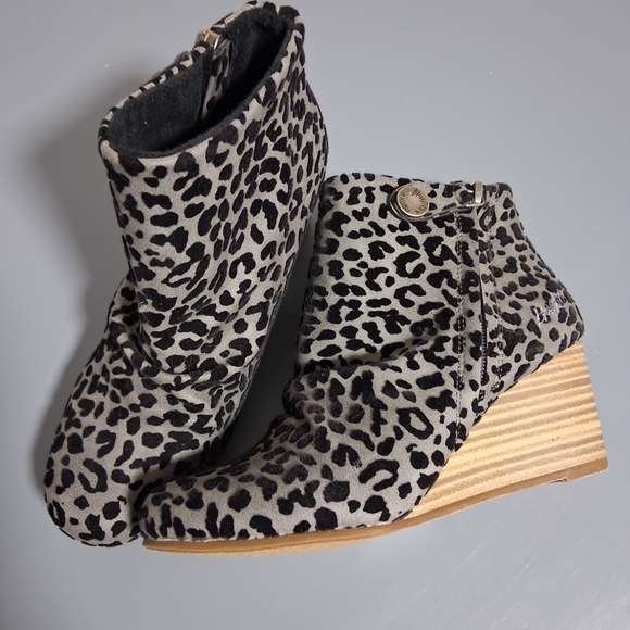 Blowfish Gray Leopard Ankle Booties - Picture 2 of 6